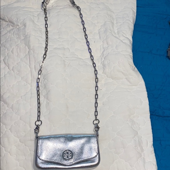 Tory Burch silver cross body - Picture 2 of 4